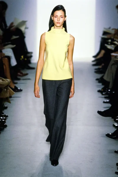 Look 11